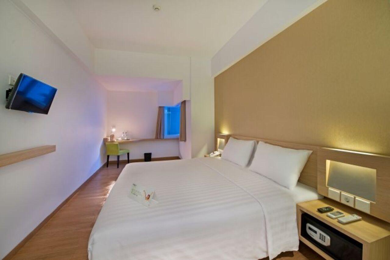 Whiz Prime Hotel Megamas Μανάντο Εξωτερικό φωτογραφία