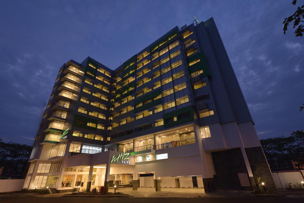 Whiz Prime Hotel Megamas Μανάντο Εξωτερικό φωτογραφία