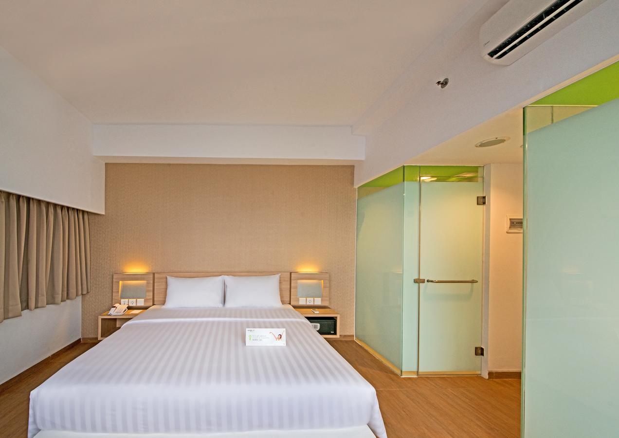 Whiz Prime Hotel Megamas Μανάντο Εξωτερικό φωτογραφία