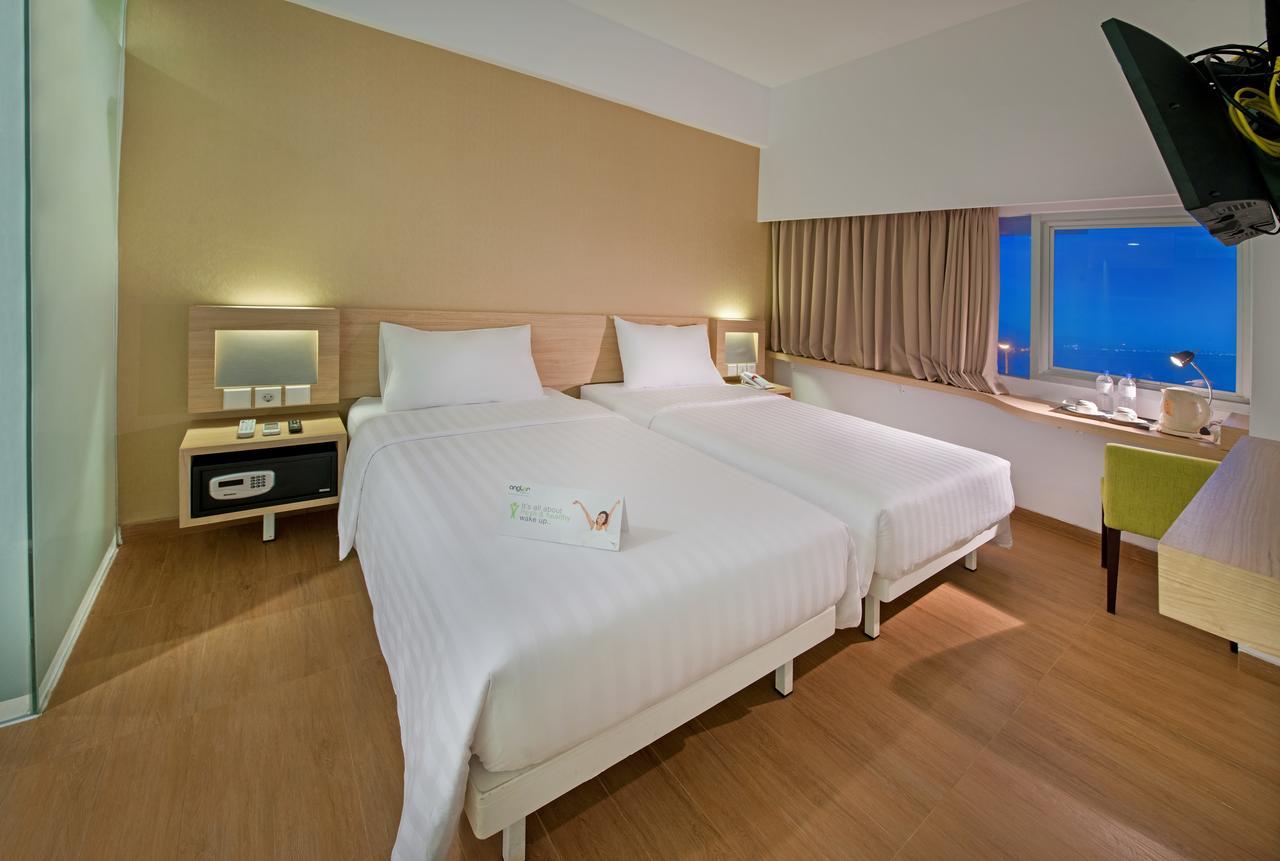 Whiz Prime Hotel Megamas Μανάντο Εξωτερικό φωτογραφία